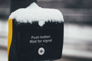 Push button for Signal (Snow)