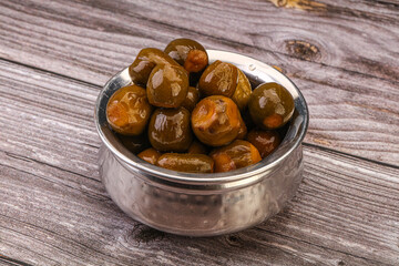 Marinated feijoa in the bowl