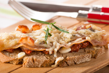 Snack mit Brot