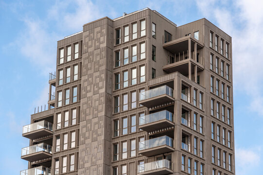 Emmen, Netherlands - januari 22, 2021: The top of a new building in Emmen, the Hondsrugtoren. It is the highest building of the province Drenthe