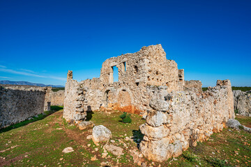 Obraz premium The ancient city of Lyrboton Kome, located in the Kepez on a hill in Varsak, discovered in 1910, an important olive oil production center in the region and had close ties to Perge, Antalya