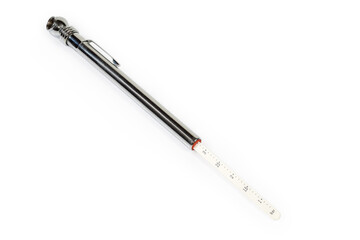 Piston car tire-pressure gauge in the form of pen