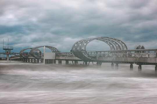 Sturm an der Seebr&uuml;cke in Kellenhusen