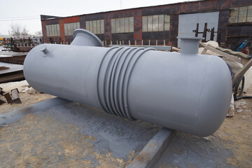 Construction of a new reservoir and vessel with a diameter of 1000 mm for filling with gasoline and...