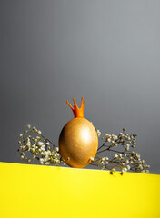 Golden Egg Crown