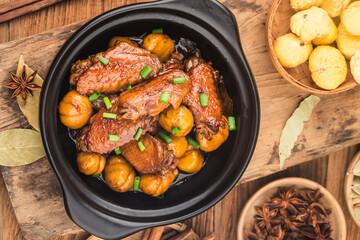Braised Chicken Wings with Chestnut