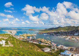 Fototapeta premium Scenic view of the caribbean island of St.maarten. Caribbean island citycsape.