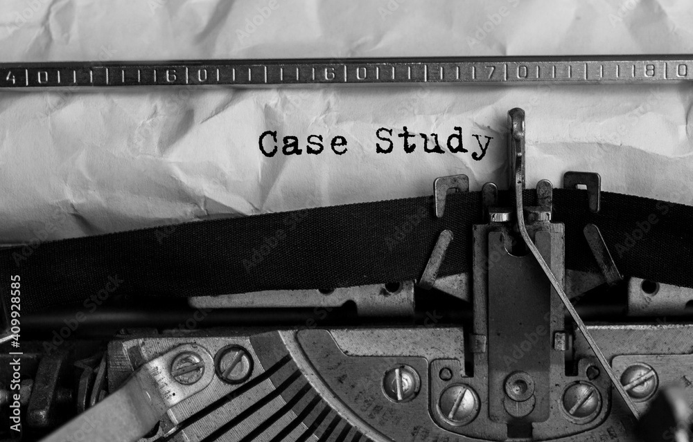 Aufkleber Text Case Study typed on retro typewriter