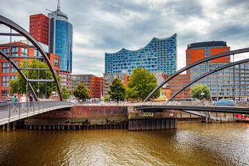 Fototapeta premium Cityscape of Hamburg town