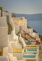 Vue des terrasses du village de Oia, Santorin, Grèce. Vue sur les maisons blanches de Santorin.