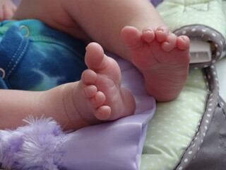 baby feet 