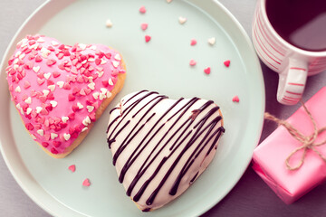 sweet heart shaped donuts