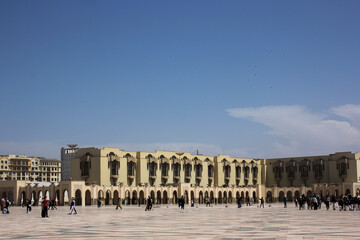 Fototapeta na wymiar View of the Hassam II mosque square in Casa Blanca in Morocco
