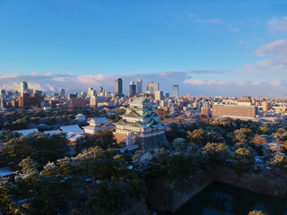 Fototapeta premium 冬の名古屋城の雪景色