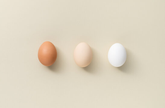Three eggs different color