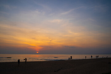 Fototapeta premium beautiful sunset at the beach in Thailand