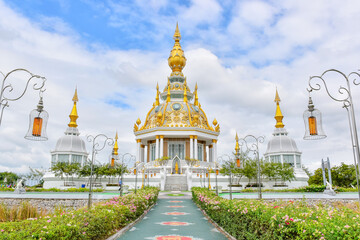 Fototapeta premium the temple of the emerald buddha