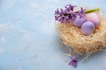 Fototapeta na wymiar Easter colorful card wuth eggs and flowers