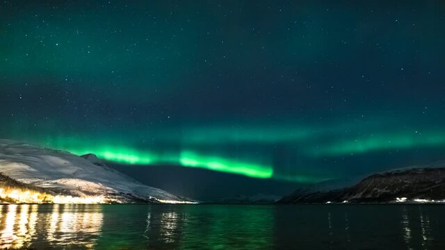 Timelapse Northern Lights above the Finnmarksvidda, Norway