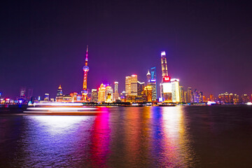 Obraz premium Night view of Shanghai Bund, China