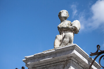 Obraz premium Cherub statues at the Cathedral of Leon, Spain
