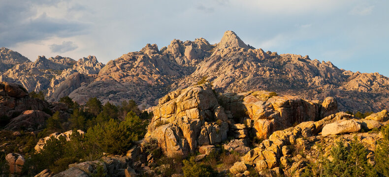 Al fondo El Yelmo, La Pedriza, Parque Regional Cuenca Alta del Manzanares, Madrid