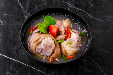 Spicy soup with pork leg