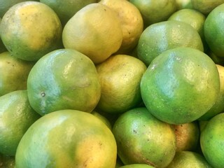 fresh fresh local oranges at the supermarket