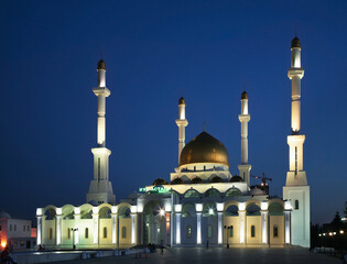 Fototapeta na wymiar Nur Astana Mosque in Astana. Kazakhstan