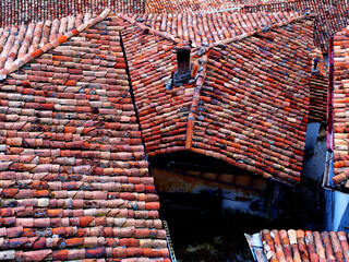 Roof tiles