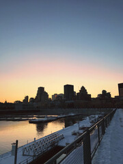 Fototapeta premium Downtown from the port of Montréal