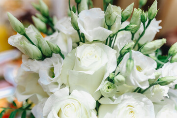 bouquet of white roses