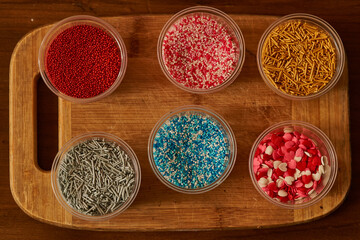  Multicolored dragées ready for cake decorating