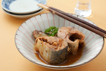 さば味噌煮缶詰め