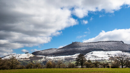 Burg Teck mit Neuschnee, Owen, Baden-Württemberg