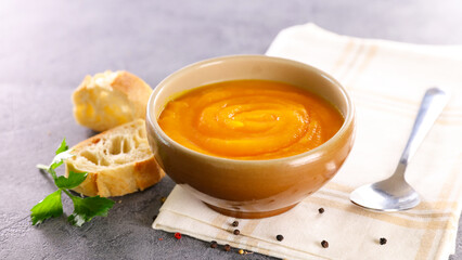 vegetable soup in bowl