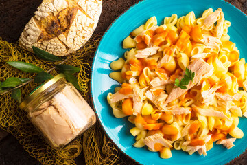 Albacore tuna canned in olive oil with italian pasta.