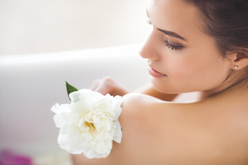 Obraz na płótnie Canvas Perfect woman bathing. Female making spa procedure.