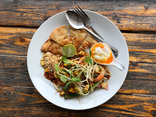 Pad Thai dish at Suannaodd restaurant