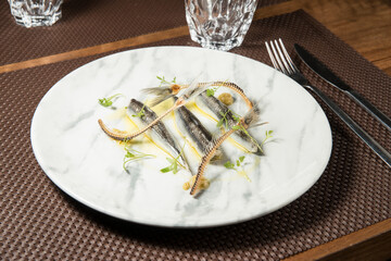 Boquerones con olivas