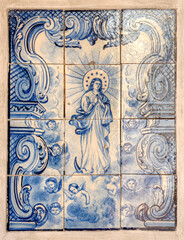 Fototapeta na wymiar Panneau d'azulejos traditionnels à Coimbra, Portugal