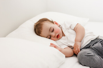 Fototapeta na wymiar close-up portrait of a beautiful sleeping baby