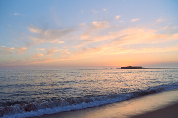 Fototapeta premium Moledo beach sunset with ins fort and Trega mount