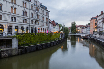 Naklejka premium Ljubljanica river in the centerof Ljubljana, Slovenia