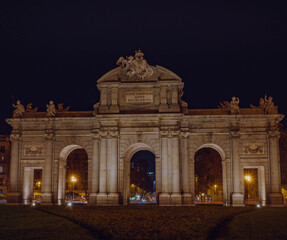 Puerta de Alcalá Madrid Noche