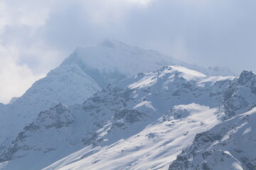 Fototapeta premium snow covered mountain