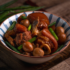 Taiwanese traditional food pork knuckle in a bowl