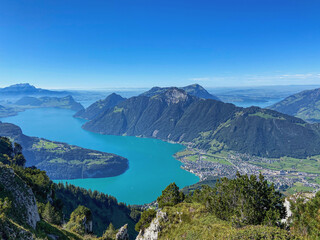 Naklejka na ściany i meble Panoramablick vom Fronalpstock Richtung Rigi.