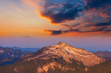 Obraz na płótnie Canvas Mountains in Washington