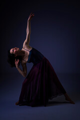 Fototapeta premium dancer dancing in the studio with joy